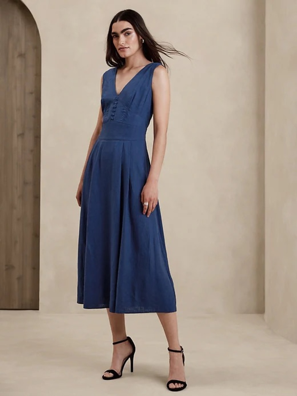 Banana Republic Linen Blend Navy Midi Dress | Fit & Flare | Petite 0 - Picture 2 of 6